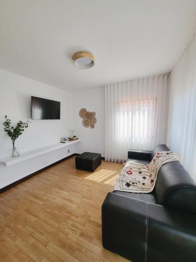 Casa Dos Avos Guest House Ovar Bagian luar foto